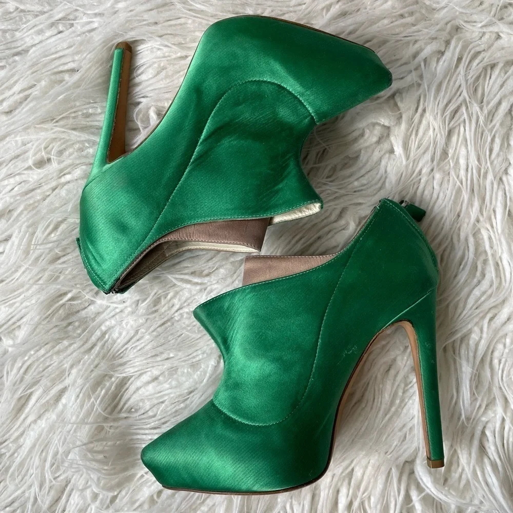 Rupert Sanderson Green Satin Platform Stiletto Kit Kat Ankle Boots Size 36.5
